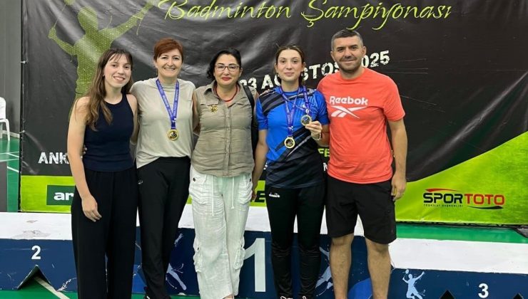 Manisalı Badmintoncu Ravza Bodur Türkiye Şampiyonu oldu