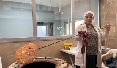 Mardinli kadınlar tandırlarda emeklerini pişiriyor