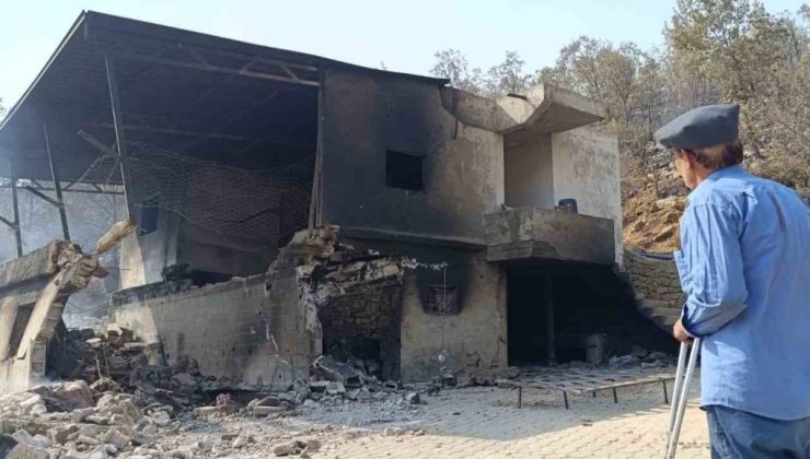 Mersin Valiliği: ” Yangınlar kontrol altına alınmış, soğutma çalışmaları devam etmektedir”