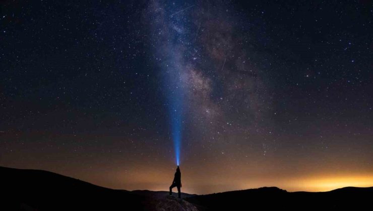 Meteor yağmuru görsel şölen sundu