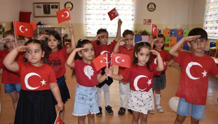 Minik öğrenciler 30 Ağustos Zafer Bayramı’nı coşkuyla kutladı