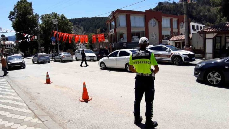 Mudurnu’da trafik denetimleri jandarmaya emanet