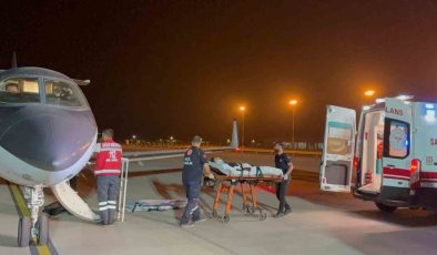 Muş’ta bisiklet sürerken otomobil çarpan çocuk ambulans uçakla Ankara’ya sevk edildi