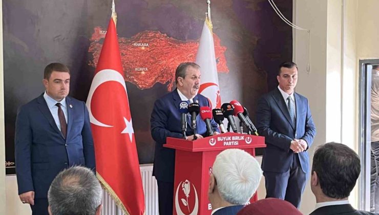 Mustafa Destici: “Hakem heyetimizden hakkaniyetli ve adaletli bir duruş sergileyip, bu yüzde 10’luk refah payını vererek toplu sözleşmeyi tamamlamasını bekliyoruz”