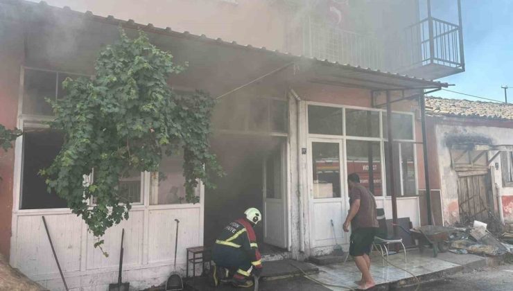 Nazilli’deki ekmek fırınında çıkan yangın panikletti