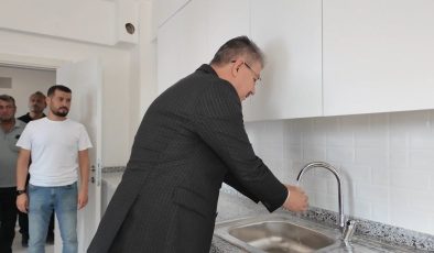 Ömürlük konutlar depremzedelere teslim edildi