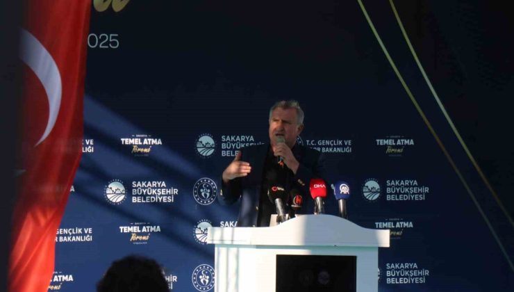 Osman Aşkın Bak: “Türkiye FIFA standartlarında uluslararası organizasyonlar yapılabilecek tesislere sahip”