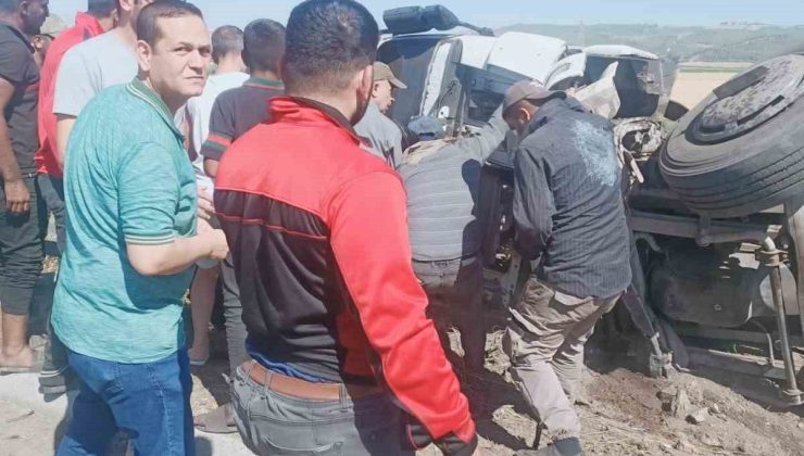 Osmaniye’de kontrolden çıkan tır devrildi: 2 yaralı