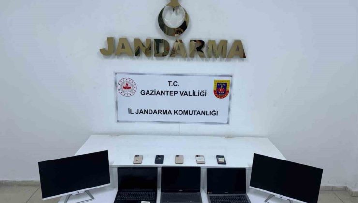 Sahte belge düzenleyerek turizm sektöründe faaliyet gösteren çeteye operasyon: 3 gözaltı