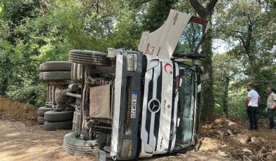 Samsun’da hafriyat kamyonu devrildi: 1 yaralı
