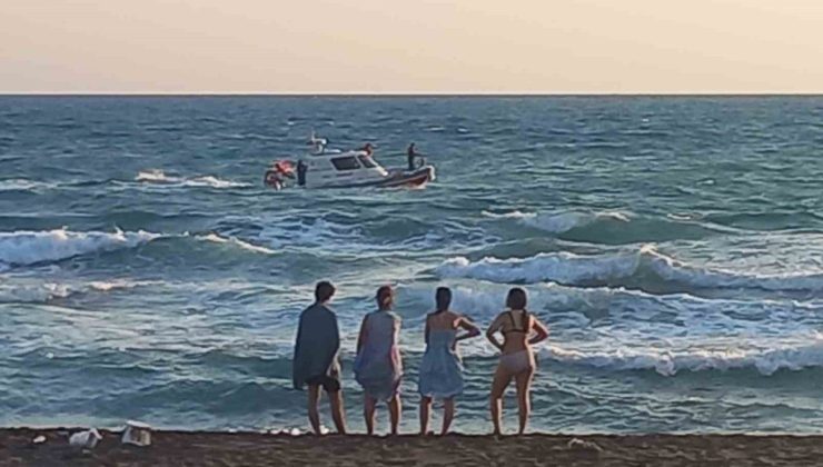 Serinlemek için denize giren 20 yaşındaki genç hayatını kaybetti