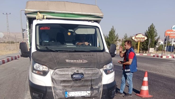 Siirt Belediyesi’nden sebze ve meyve taşıyan araçlara denetim