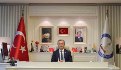 Tahmazoğlu 30 Ağustos Zafer Bayramını kutladı