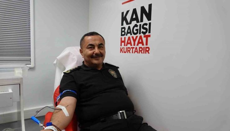 Türk polisinden kan bağışı kampanyasına destek