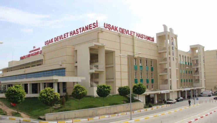 Uşak Eğitim ve Araştırma Hastanesi kadrosuna yeni uzman doktorlar katıldı