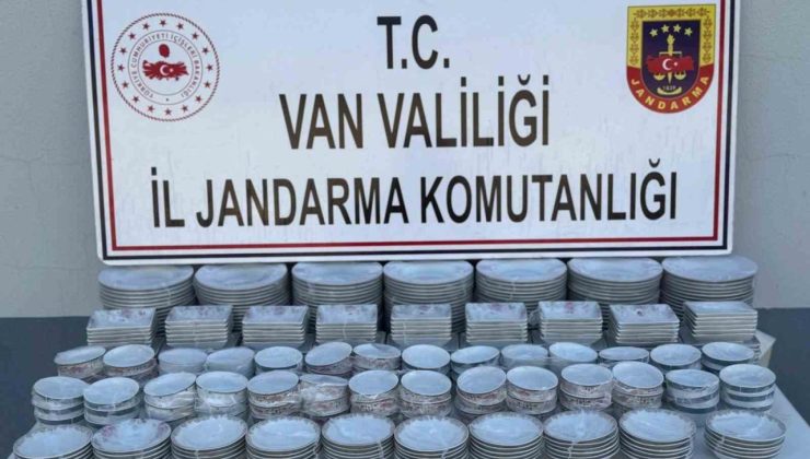 Van’da çok sayıda gümrük kaçağı malzeme ele geçirildi