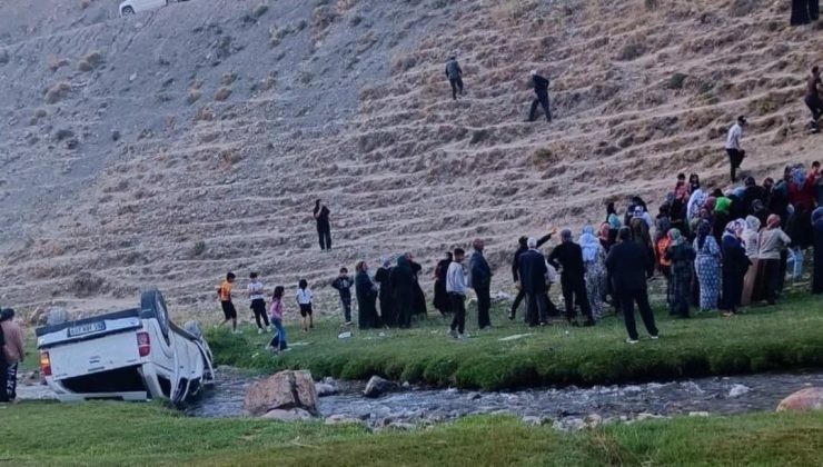 Van’da kamyonet uçuruma yuvarlandı: 6 yaralı