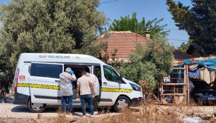 Yakınları tarafından evinde ölü bulundu