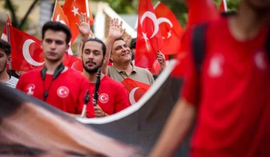 Yılmaz’dan fener alayı ve bayraklı yürüyüşe davet