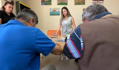 Yüksekova’da Toplum Ruh Sağlığı Merkezi, hastaları sanatla hayata bağlıyor