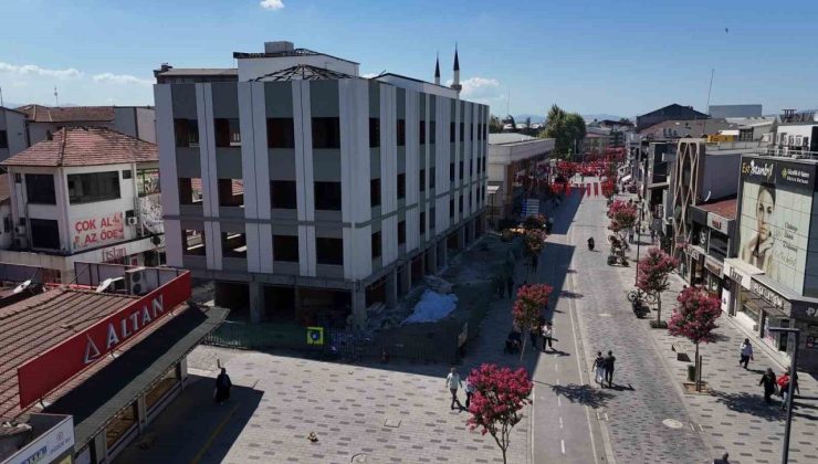 Zincirlikuyu iş merkezi ve kütüphanesi inşaatı tüm hızıyla sürüyor