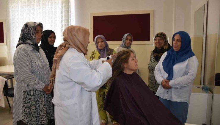 Gaziantep’te kadınlar Binevler Sosyal Tesisi’nde meslek öğreniyor