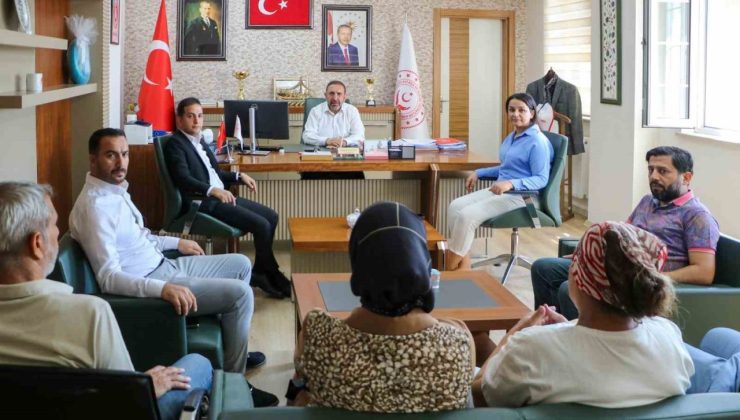 HAK-İŞ Konfederasyonu ve Öz Sağlık İş Sendikasından Diyarbakır Aile ve Sosyal Hizmetler İl Müdürlüğüne taziye ziyareti